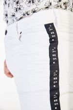 jean-straight-skinny-tocak-blanco
