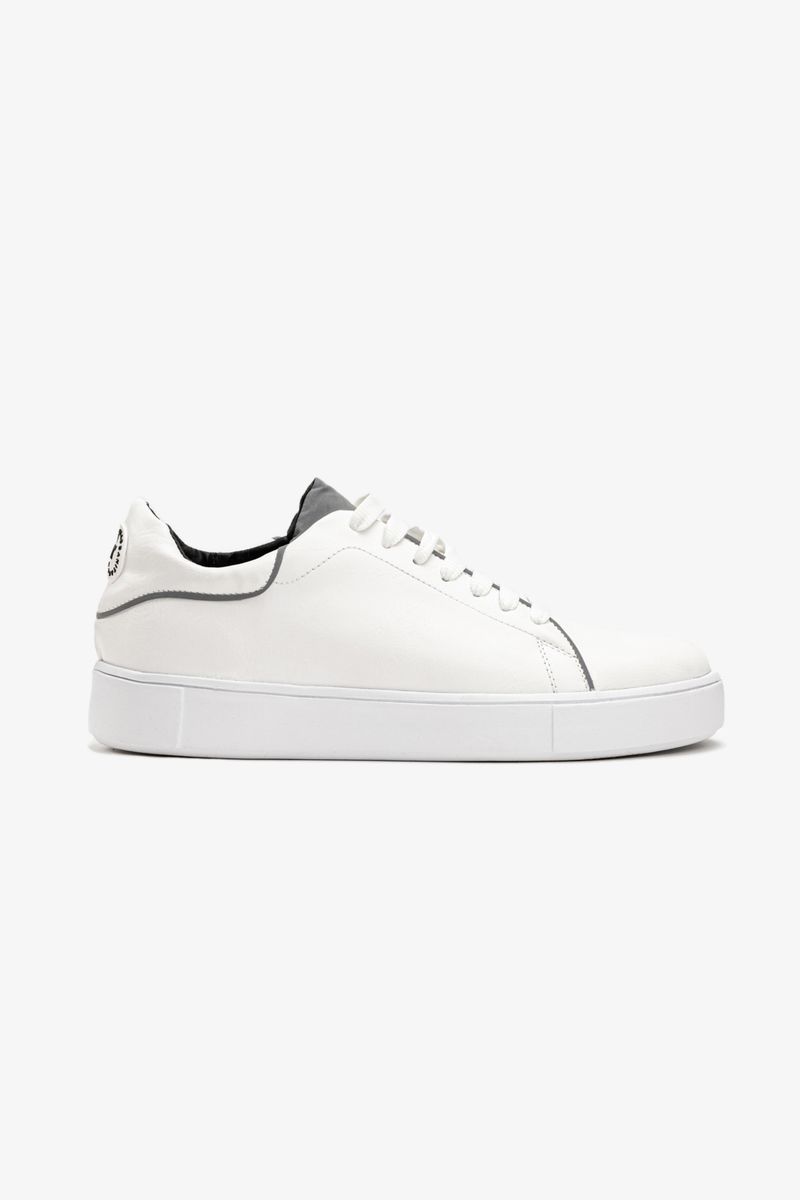 Calzado-Y-Frixo-Blanco