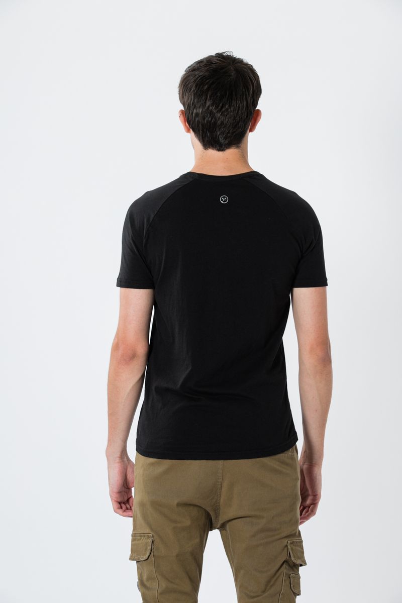 Remera-Mc-Bernard-Negro