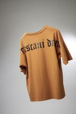 Remera-Mc-Bronzon-Naranja