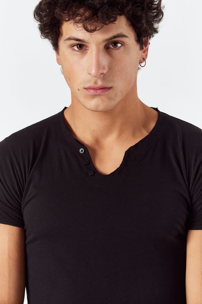 Remera Mc Bruneo Negro
