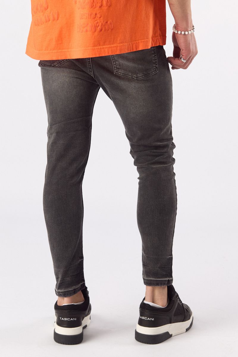 Jean-Straight-Talker-Negro