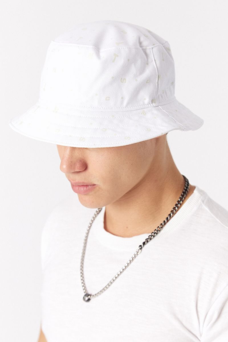 Gorro-Piluso-Hanna-Blanco